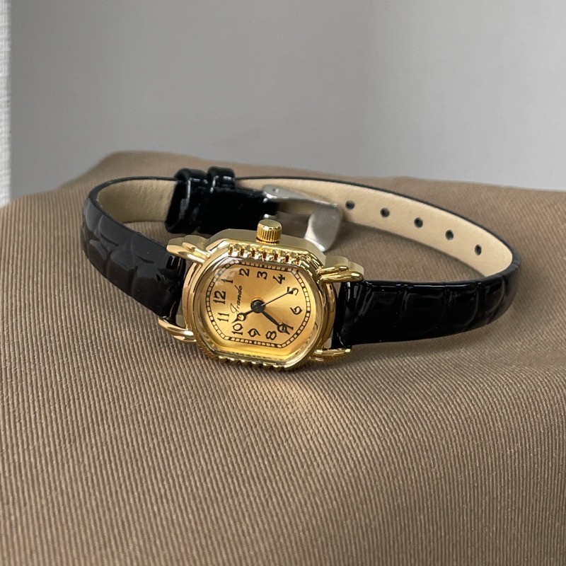 Montre à Quartz ovale Vintage  - Vintage Digital Watch avis et prix